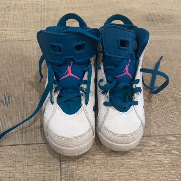 Kids Air Jordan Size 12 - Picture 2 of 3